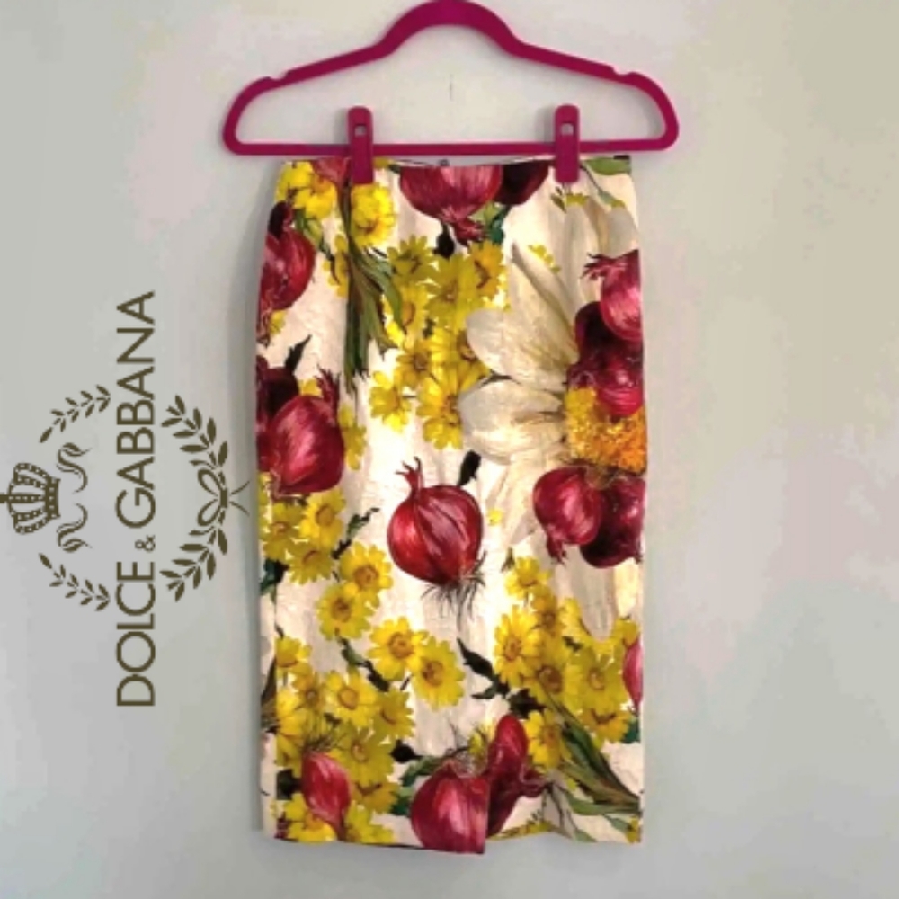 Dolce & Gabbana Pencil Skirt